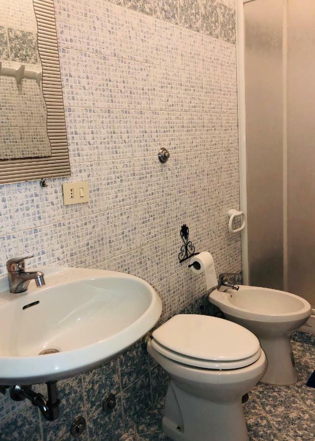 Parisa Suite Рим Экстерьер фото
