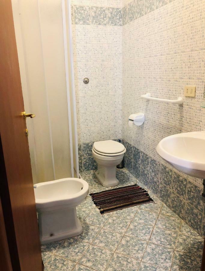 Parisa Suite Рим Экстерьер фото